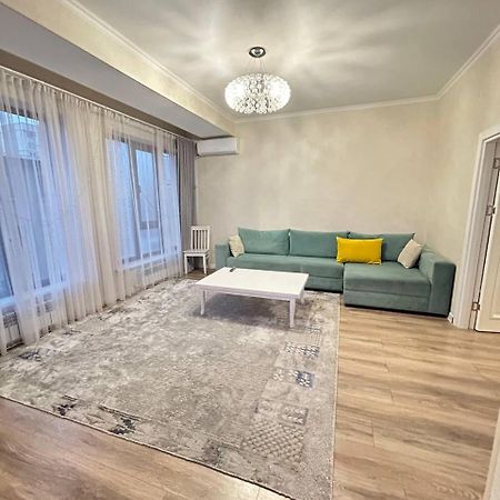 Ecohouse Daire Bişkek Dış mekan fotoğraf