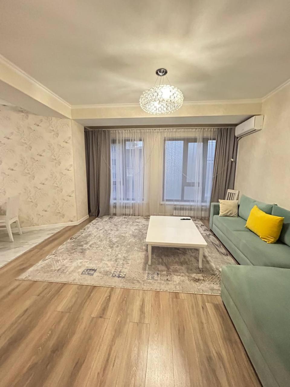Ecohouse Daire Bişkek Dış mekan fotoğraf